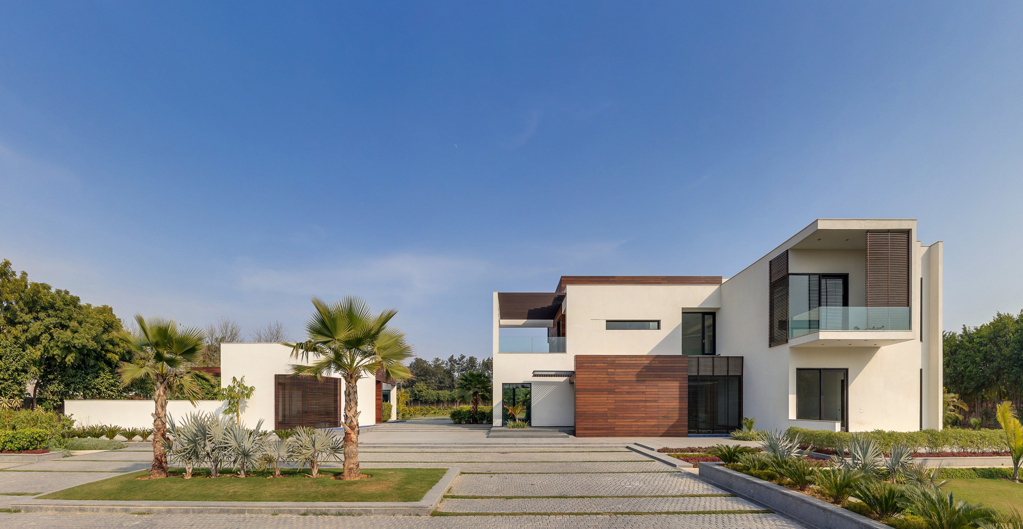 Luxury Farmhouse Villa